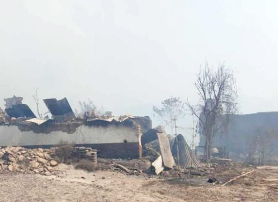 १६ घर जले, कोशी तेह्रथुममा, आगो निभाउने प्रयास जारी